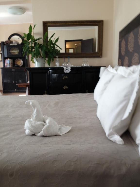 Mandula Haz Hotel Veszprém Buitenkant foto